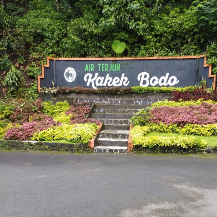 air terjun kakek bodo